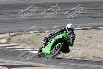 media/Jan-15-2026-Racers Edge (Thu) [[dfebeb70ab]]/3-B Group/Session 2 (Bowl Exit)/